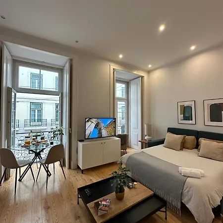 Luxuoso Com Varanda Em Quarto em Acomodações Particulares